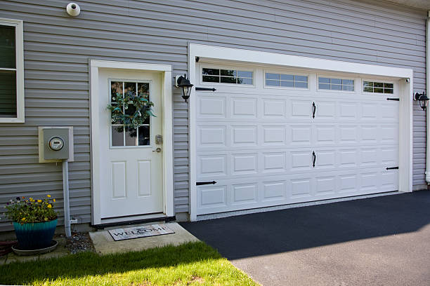 24/7 Emergency Garage Door Panel Replacement experts in Hopewell city County, VA